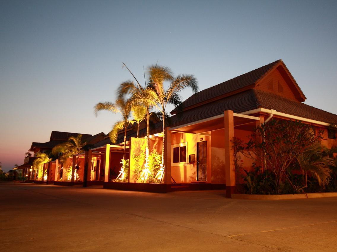 Oyo 245 Sweet Sense Jomtien Resort Pattaya Exterior photo