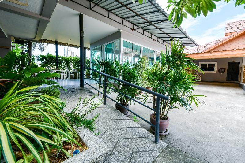Oyo 245 Sweet Sense Jomtien Resort Pattaya Exterior photo